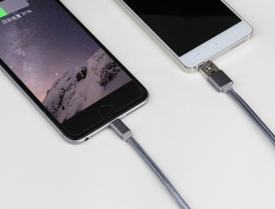 USAMS U-Mutual plochý textilně USB kabel s Apple Lightning konektorem a microUSB konektorem OTG pro mobilní telefon, mobil, smartphone, tablet šedá (gray) použití