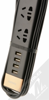Remax Ming RU-S2 nabíječka do sítě s 4x USB výstupem a 3x celosvětovou elektrickou zásuvkou pro mobilní telefon, mobil, smartphone, tablet černá (black) detail konektorů