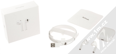 Apple AirPods (2019) headset stereo sluchátka s nabíjecím pouzdrem bílá (white) balení