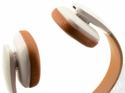 CellularLine FLY Bluetooth Stereo Headset bílá (white) detail konektoru